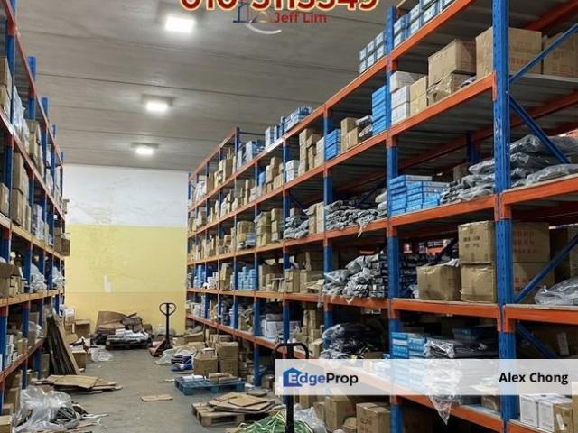 Warehouse for rent in Shah Alam, Petaling