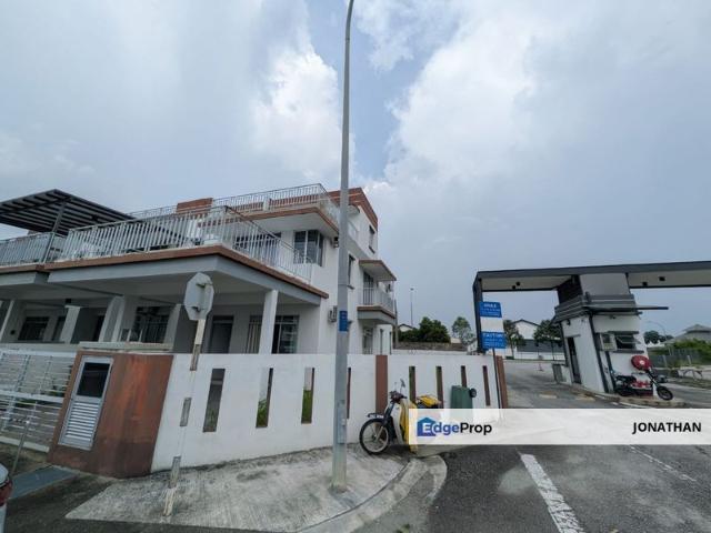 House for rent in Sendayan Village, Negeri Sembilan