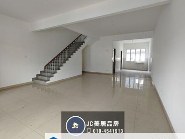 House for sale in Sendayan Village, Negeri Sembilan