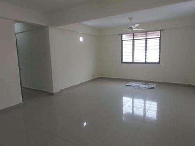 Apartment for sale in Petaling, Subang Jaya