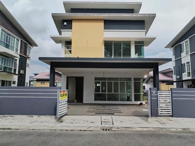 Bungalow for sale in Selayang, Selangor