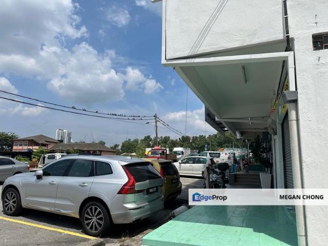 Shop for rent in Petaling Jaya, Petaling