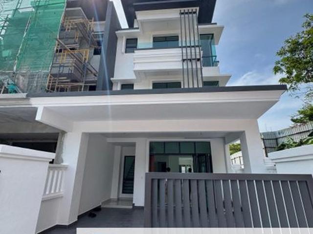House for sale in Country Heights Damansara, Kuala Lumpur
