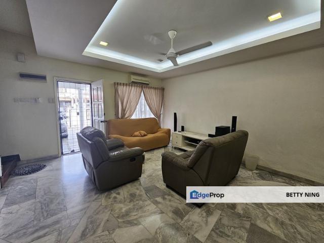 House for sale in Petaling, Damansara Damai