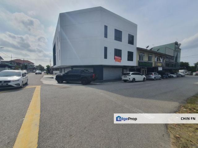 Shop for rent in Malaka