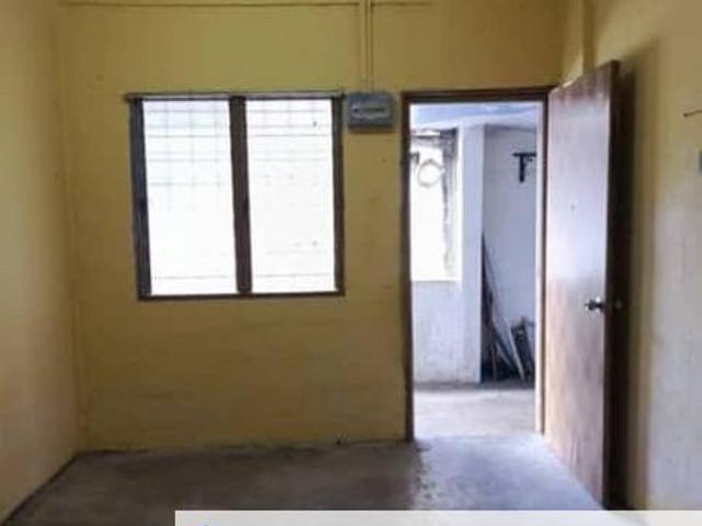 Flat for rent in Kajang, Langat