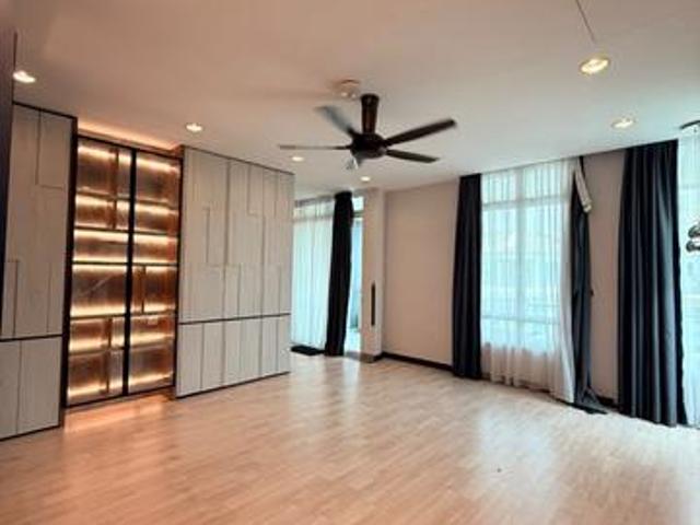 Residential House for rent in Bukit Minyak, Seberang Perai