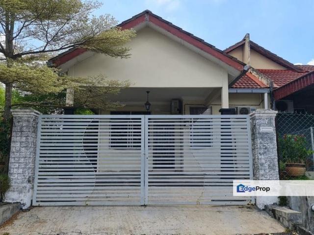 House for sale in Sendayan Village, Negeri Sembilan