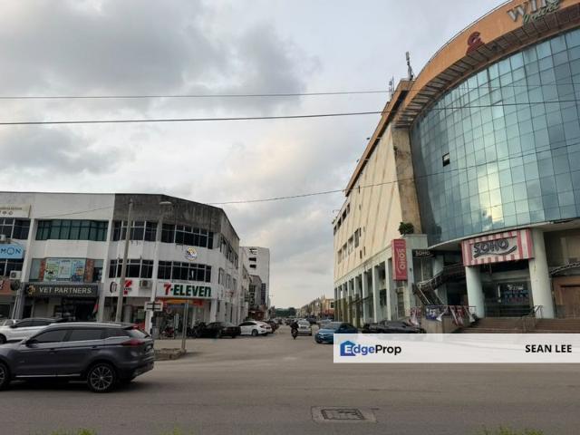 Shop for rent in Batu Pahat, Johor