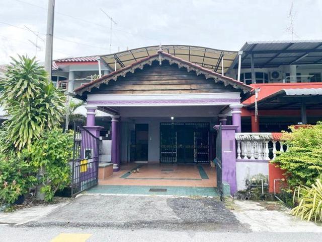 Terraced House for sale in Batu Pahat, Johor