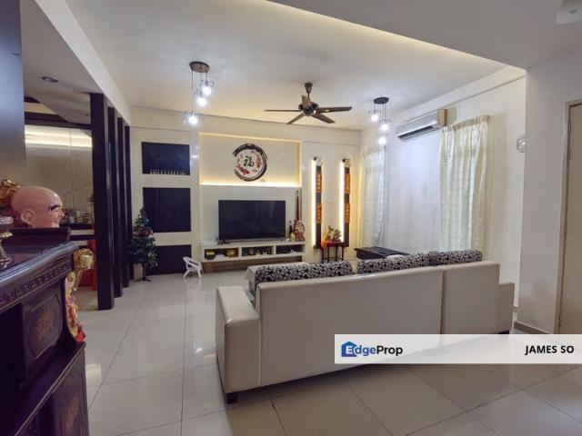 House for sale in Malaka