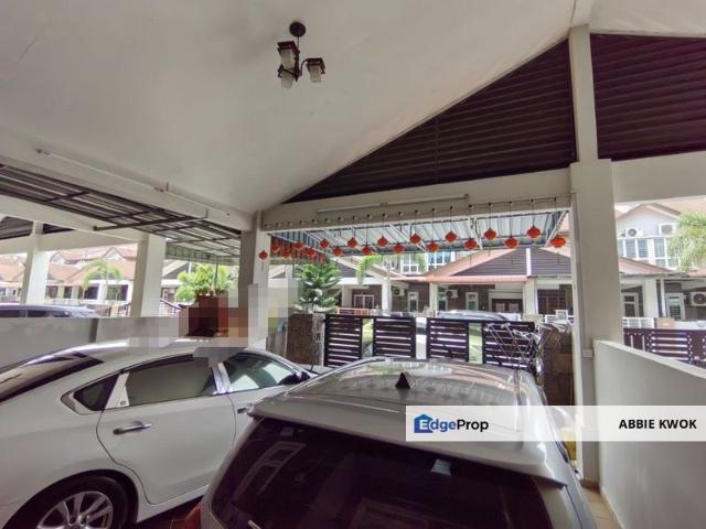 House for sale in Malaka