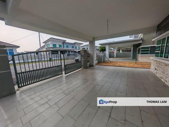 House for sale in Malaka
