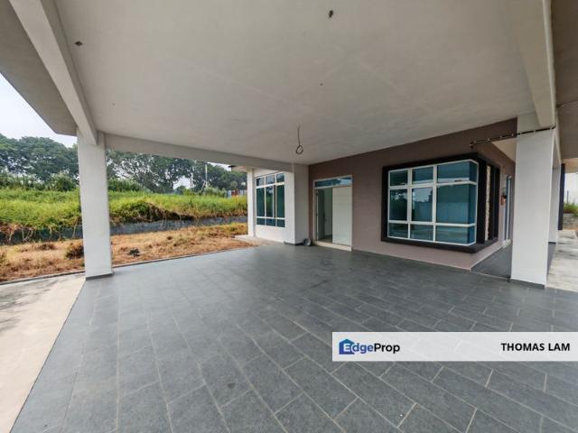 House for sale in Malaka