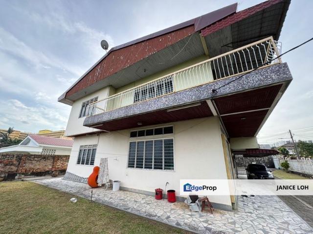 House for sale in Sendayan Village, Negeri Sembilan