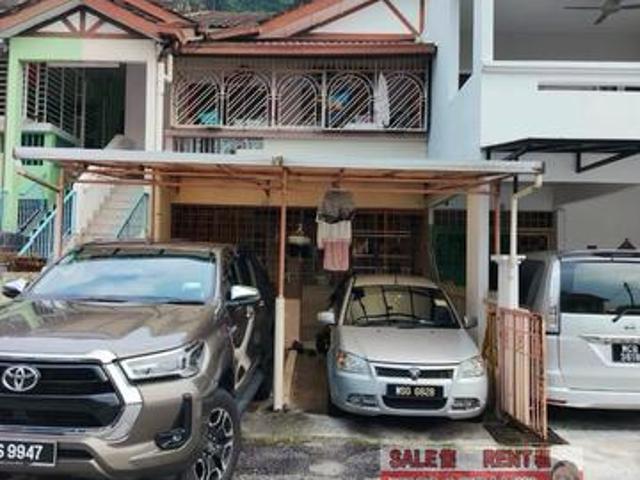 Townhouse for sale in Country Heights Damansara, Kuala Lumpur