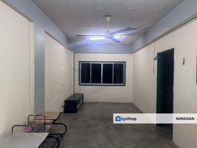 Flat for sale in Flat Taman Bukit Segar, Majlis Perbandaran Ampang Jaya