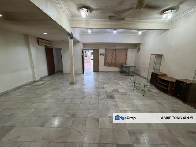 House for sale in Country Heights Damansara, Kuala Lumpur