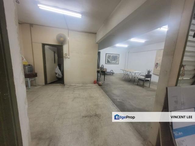 Shop for rent in Cheras