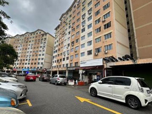 Apartment for sale in Kajang, Langat