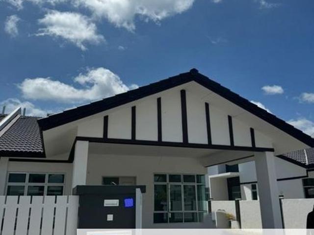 House for sale in Sendayan Village, Negeri Sembilan