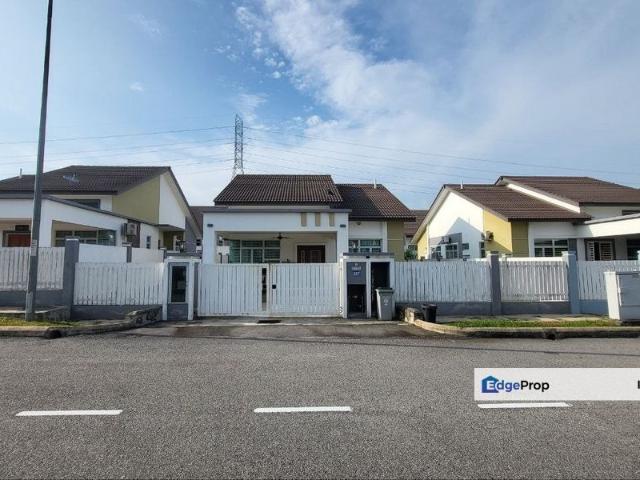 House for sale in Sendayan Village, Negeri Sembilan
