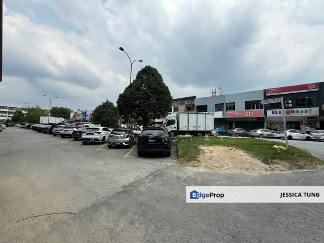 Shop for sale in Petaling, Subang Jaya