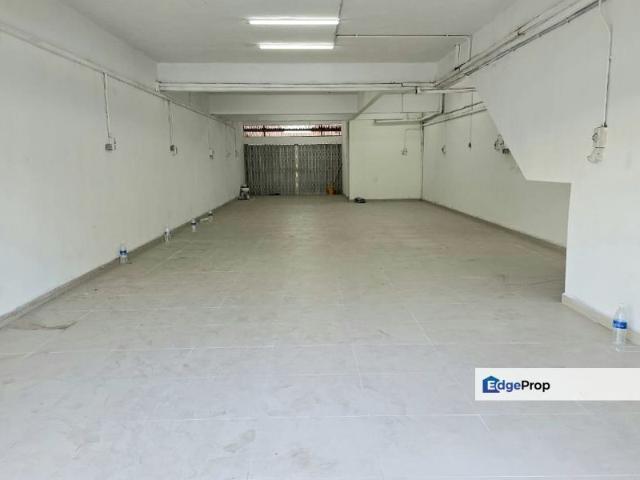 Shop for rent in Petaling, Subang Jaya