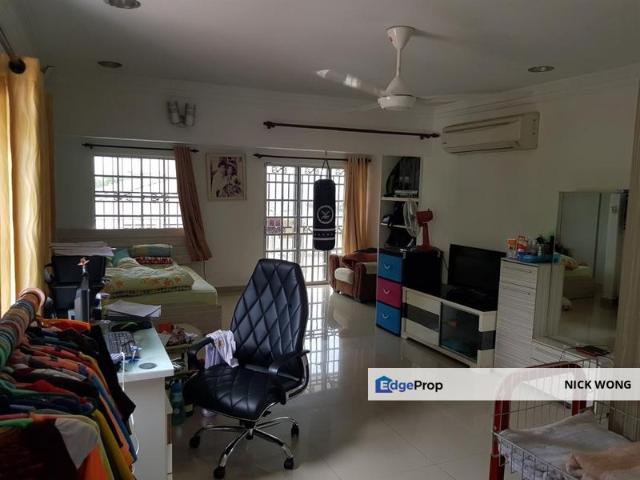 House for sale in Seri Kembangan, Majlis Bandaraya Subang Jaya