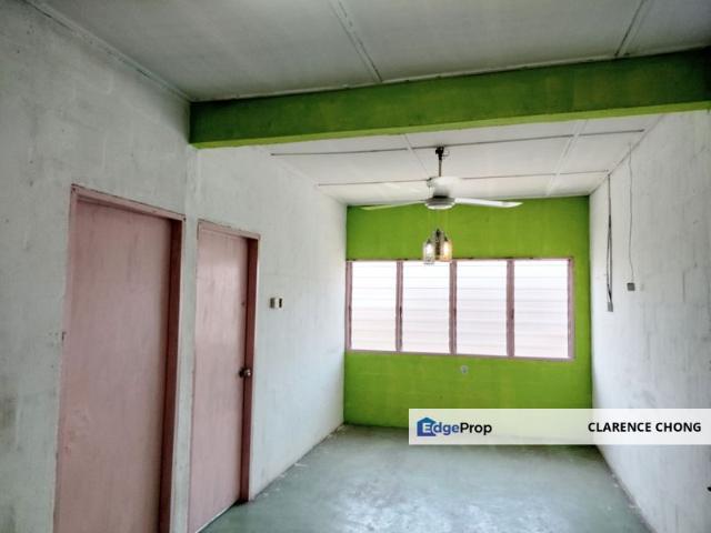 Flat for sale in Petaling, Subang Jaya
