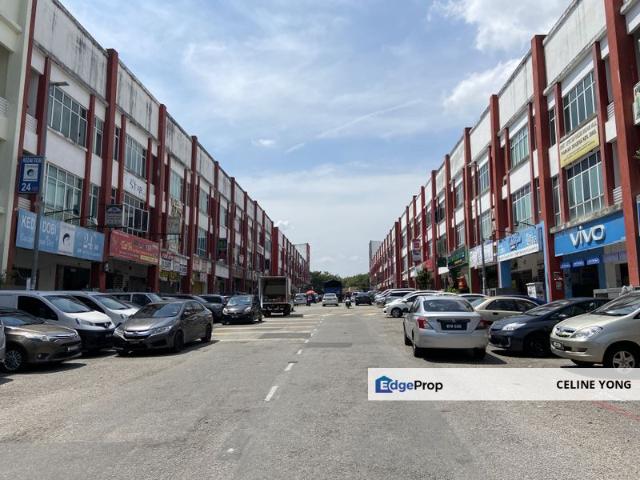 Shop for rent in Petaling, Subang Jaya