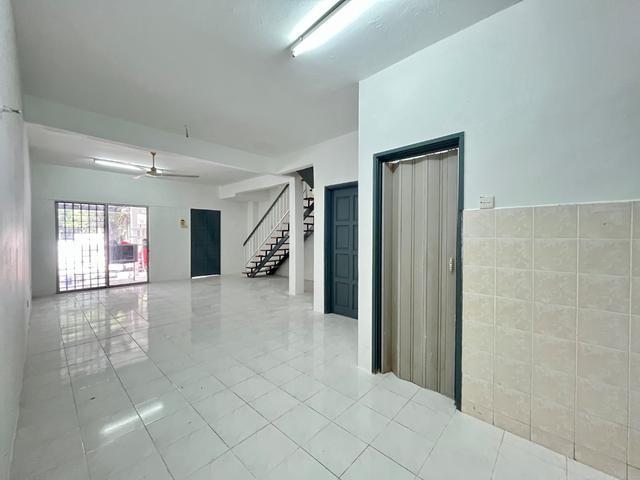 Terraced House for sale in Petaling, Subang Jaya