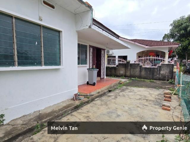 Residential House for sale in Malaka