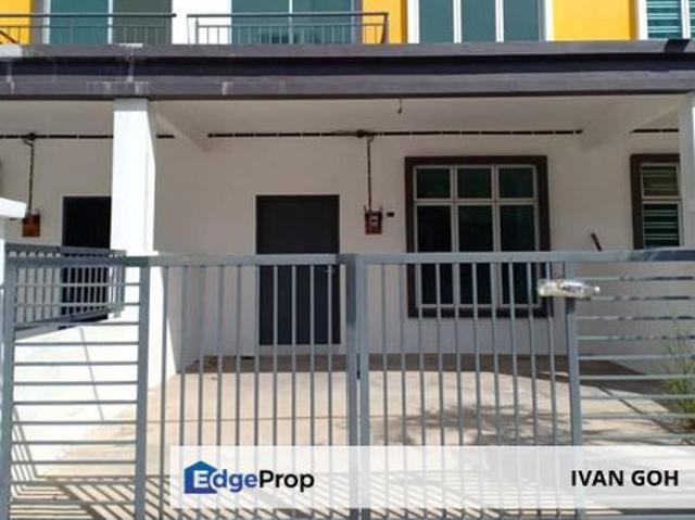House for sale in Malaka