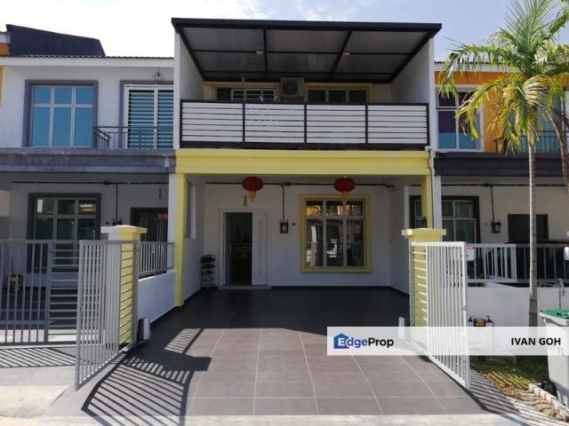 House for sale in Malaka