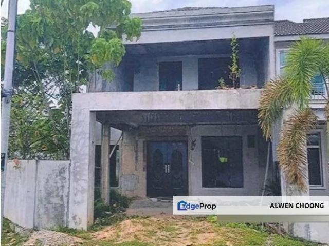 House for sale in Malaka