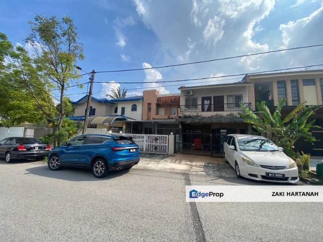 House for sale in Langat, Selangor
