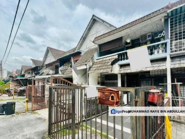 House for sale in Langat, Selangor
