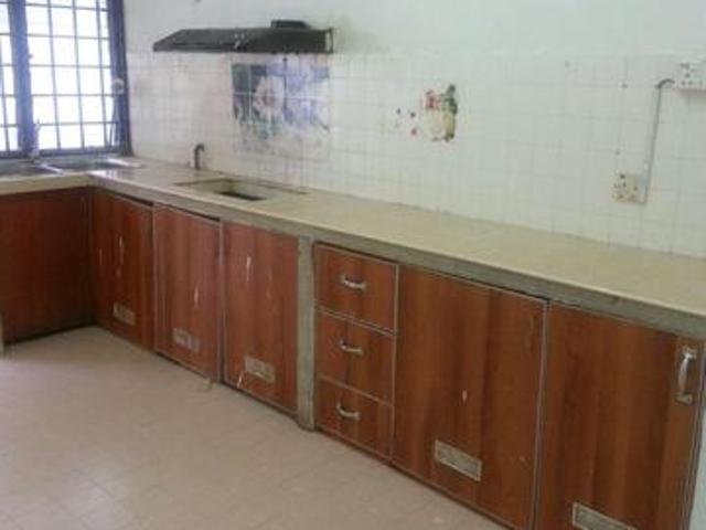 Townhouse for sale in Langat, Selangor