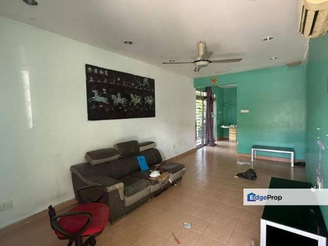 House for sale in Ulu Tiram, Johor