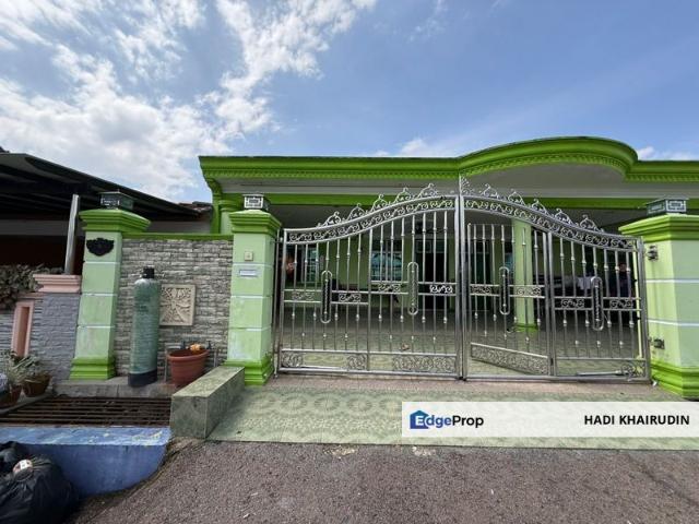 House for sale in Ulu Tiram, Johor