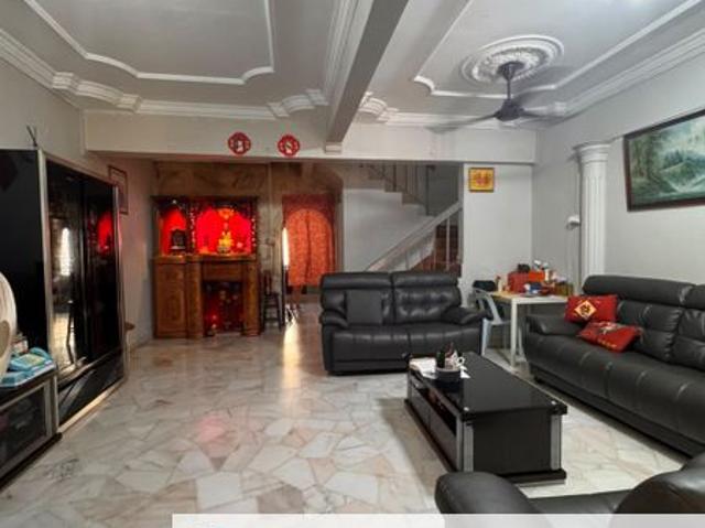 House for sale in Ulu Tiram, Johor