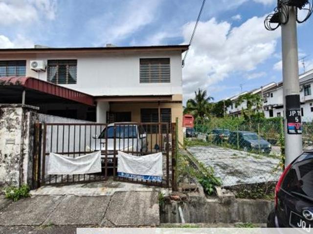 House for sale in Ulu Tiram, Johor