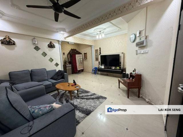 House for sale in Ulu Tiram, Johor