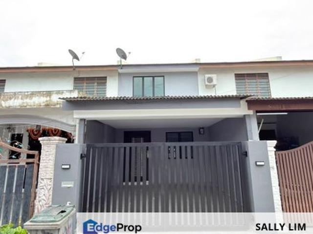 House for sale in Ulu Tiram, Johor