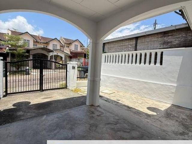House for sale in Ulu Tiram, Johor