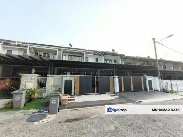 House for sale in Taman Bukit Tiram, Ulu Tiram