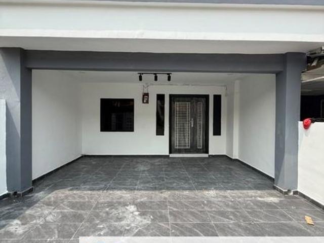 House for sale in Ulu Tiram, Johor