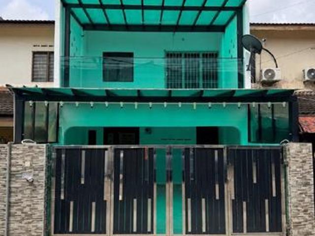 Terraced House for sale in Ulu Tiram, Johor