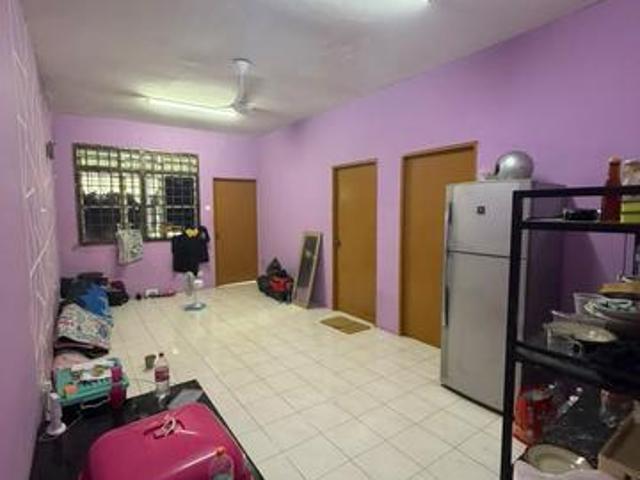 Flat for sale in Ulu Tiram, Johor